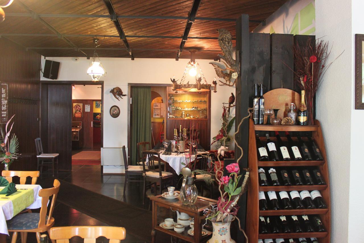 Pension Und Restaurant Die Burg Ehrenfriedersdorf Экстерьер фото
