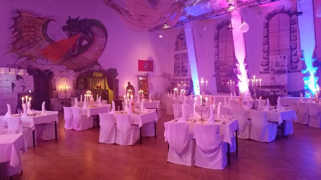 Pension Und Restaurant Die Burg Ehrenfriedersdorf Экстерьер фото