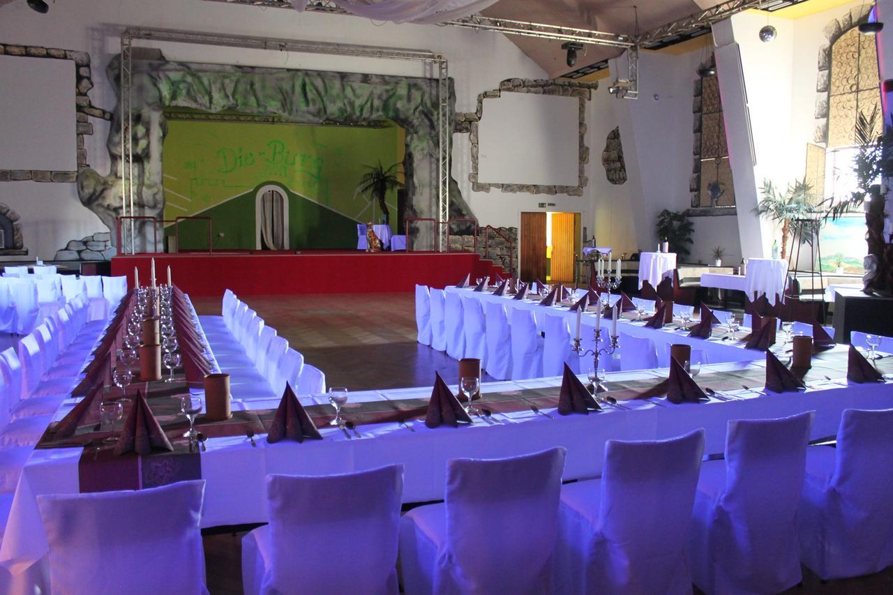Pension Und Restaurant Die Burg Ehrenfriedersdorf Экстерьер фото