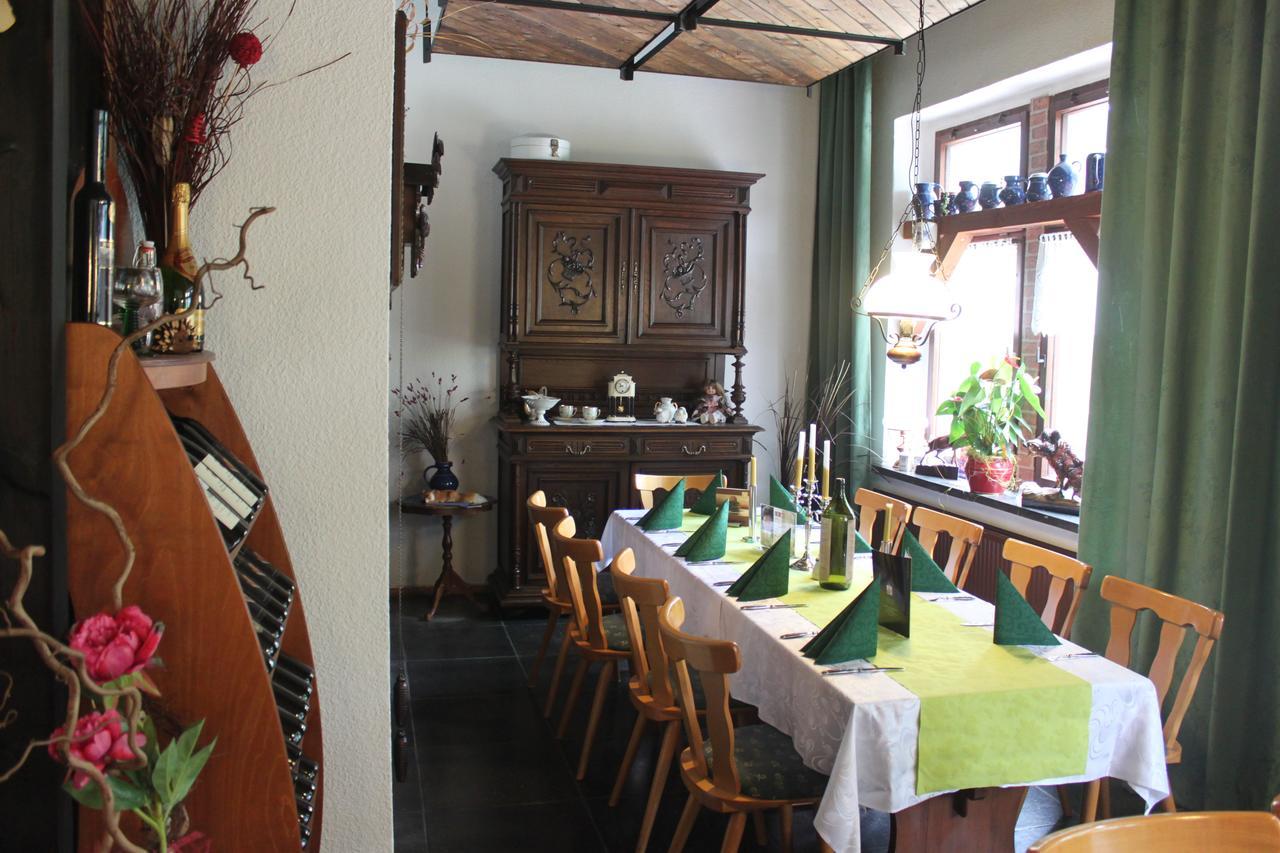 Pension Und Restaurant Die Burg Ehrenfriedersdorf Экстерьер фото