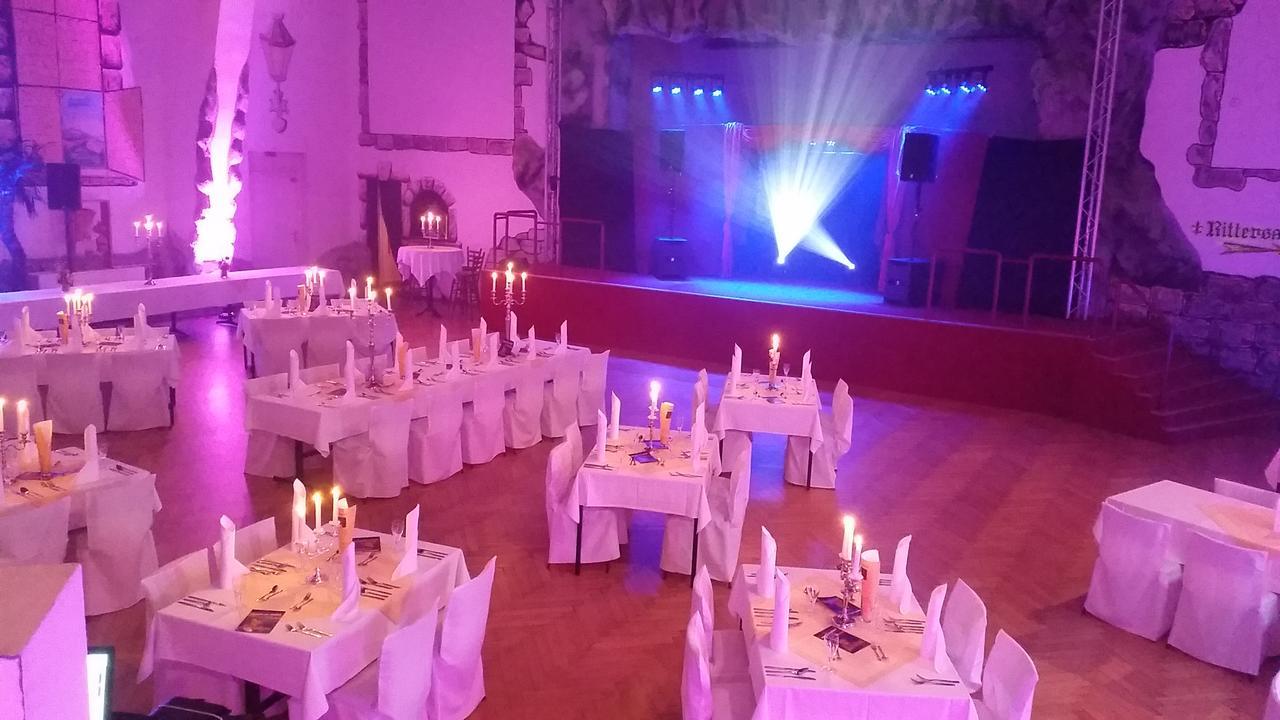 Pension Und Restaurant Die Burg Ehrenfriedersdorf Экстерьер фото