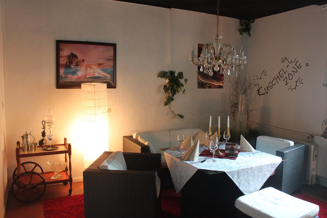 Pension Und Restaurant Die Burg Ehrenfriedersdorf Экстерьер фото
