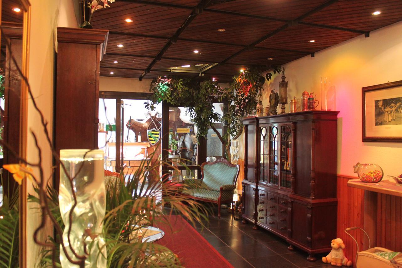 Pension Und Restaurant Die Burg Ehrenfriedersdorf Экстерьер фото